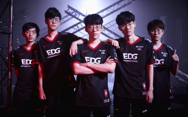 传控战术 传控战术