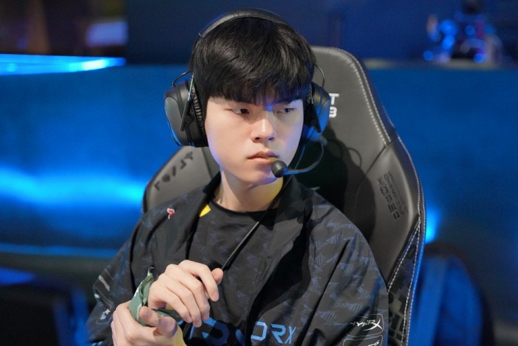 间不仅点燃 间不仅点燃