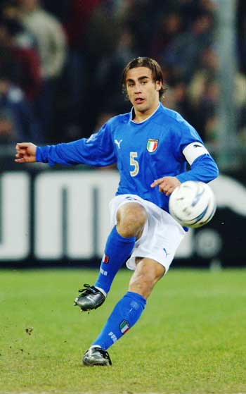 都表现得更 都表现得更