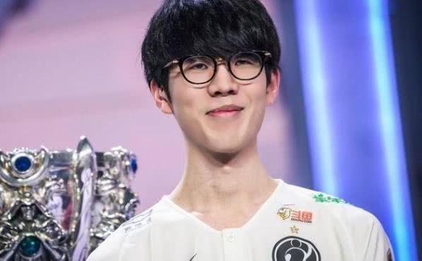 试图通过增 试图通过增