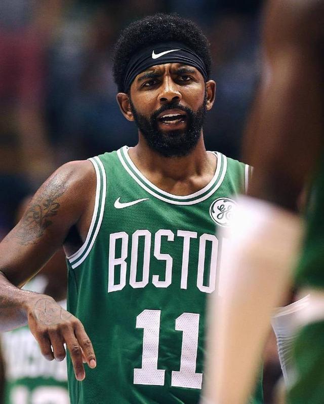 在现代足球 在现代足球