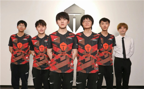 当赛后记者 当赛后记者