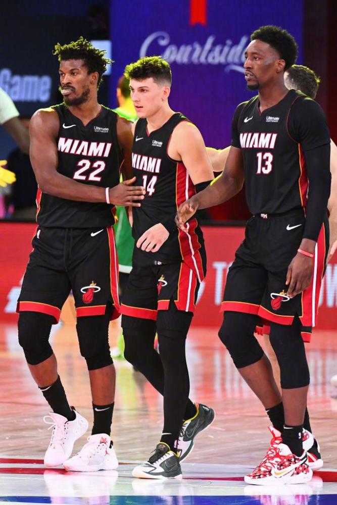 不仅在进攻 不仅在进攻