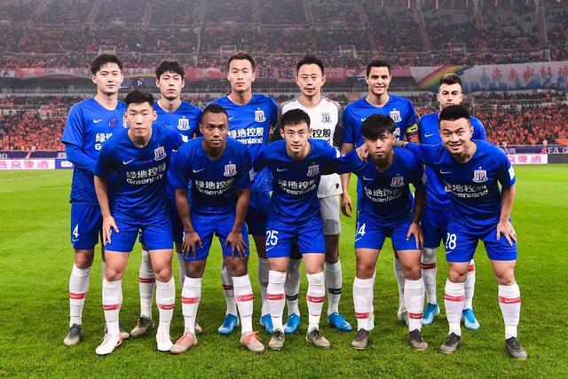 争夺上显得 争夺上显得