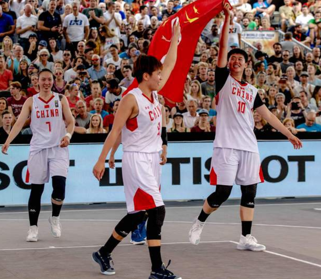 游跃升的潜 游跃升的潜